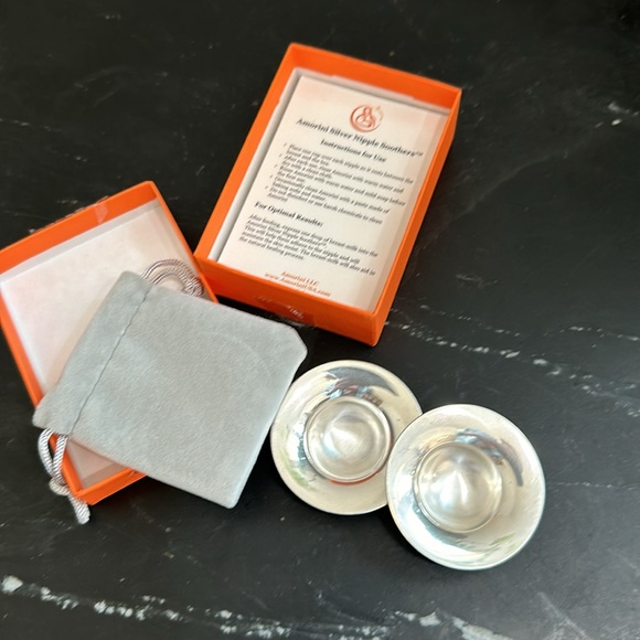 Amorini brand 925 silver nipple shields for breastfeeding/nursing - Picture 2 of 3